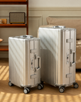 HORIZON Aluminum Suitcase Silver