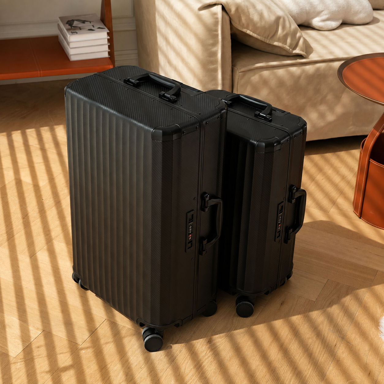 HORIZON Aluminum Suitcase Black