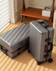 HORIZON Aluminum Suitcase Gunmetal