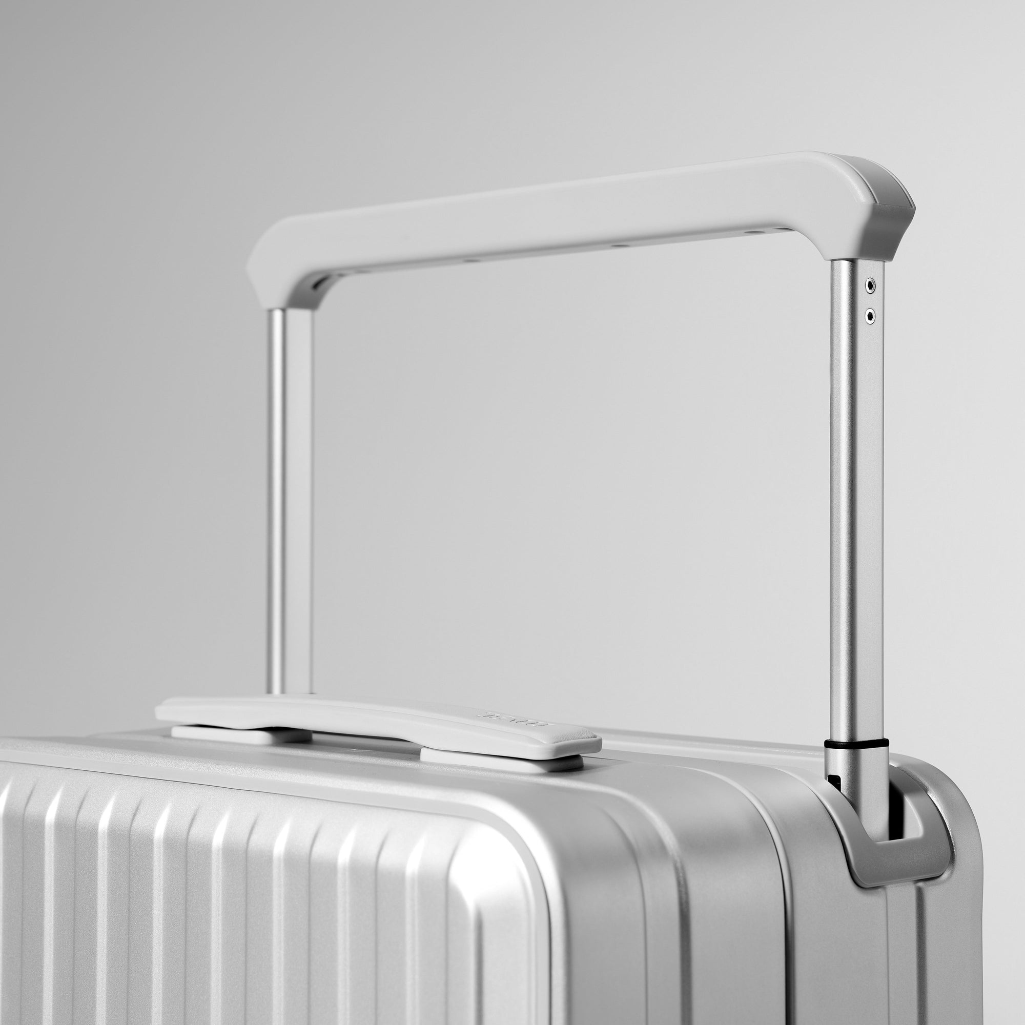 ZERO Collection Aluminum Carry-On